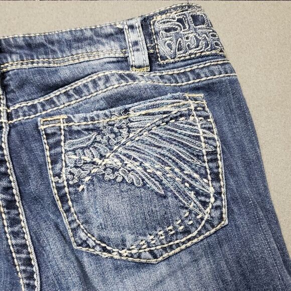 Silver Jeans Tuesday Crop - Women's Blue Jean Cropped Jeans / Shorts / Capri - Picture 6 of 13
